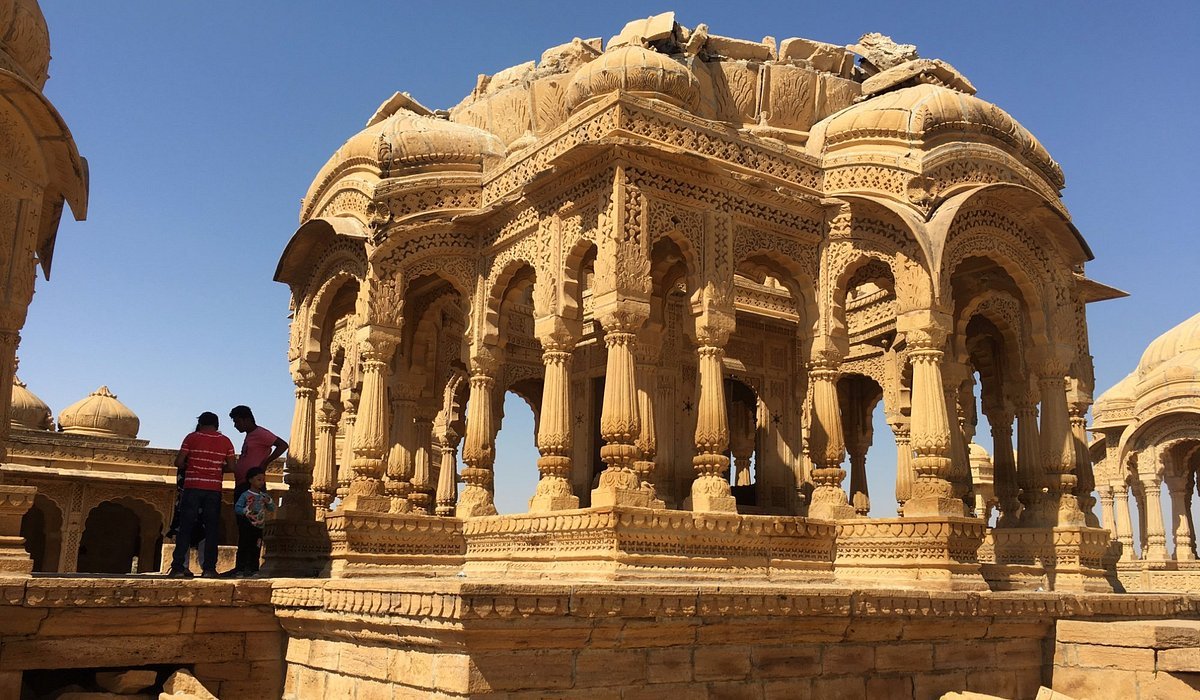 Bada Bagh cenotaphs